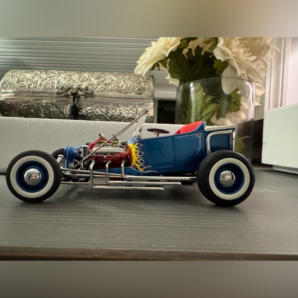 Danbury MINT 1 24 1922 T Bucket Kookie's Kar Convertible - Picture 1 of 6